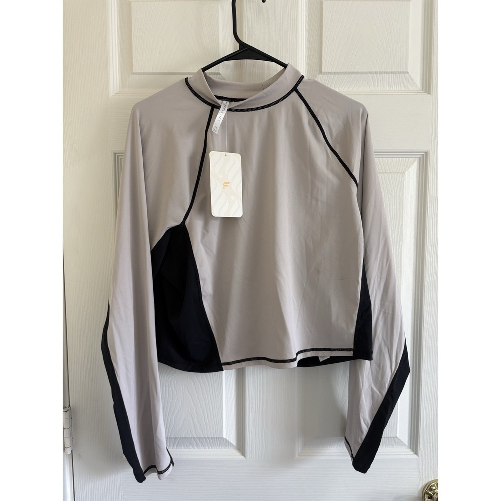 Fabletics Giana Mock Neck Long Sleeve Cropped Top 2X Gray
